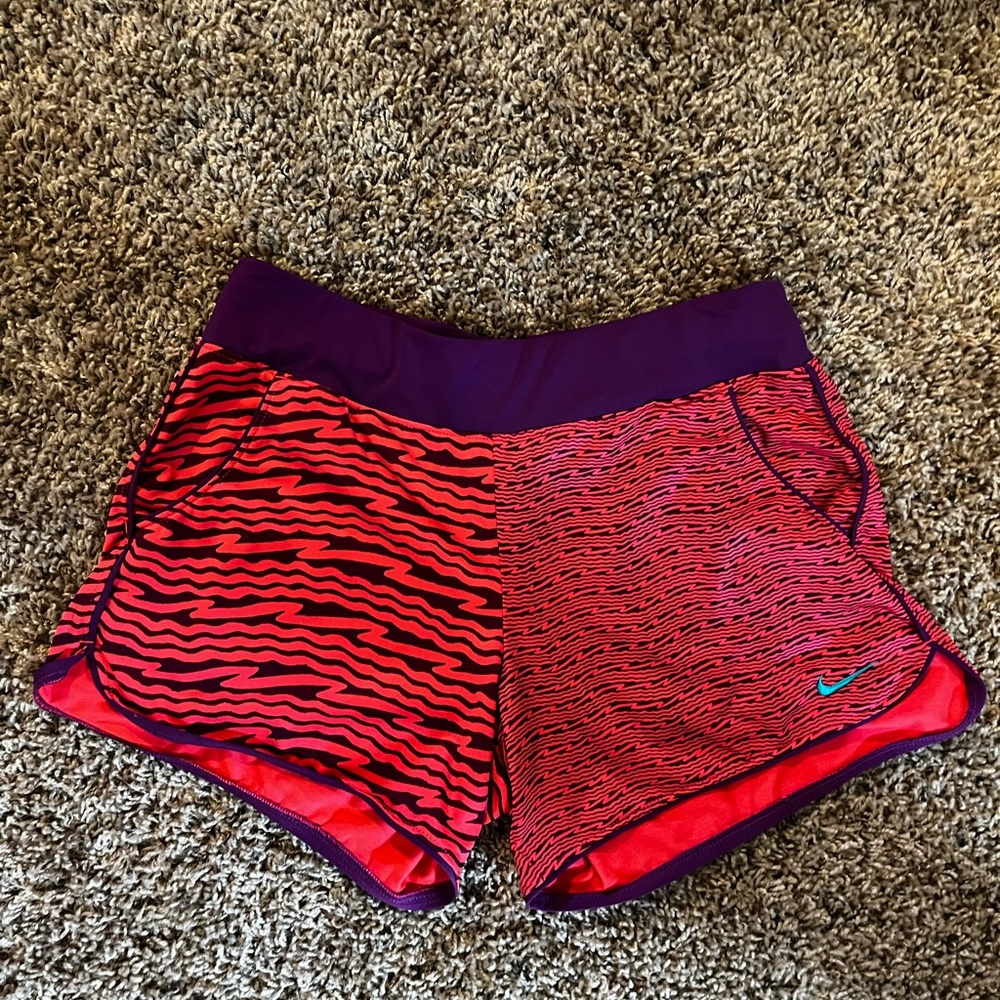 Nike: Dri-fit girls Athletic shorts size large (Approximately 12 years)